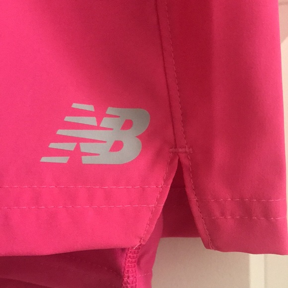 New Balance 2-in-1 Athletic Shorts, NWT! - Picture 3 of 8
